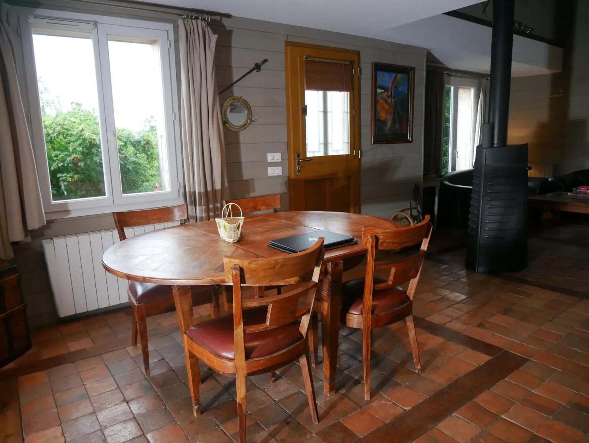 Chalet de 4 chambres avec vue sur le lac jardin amenage et wifi a Marigny l'Eglise Extérieur photo